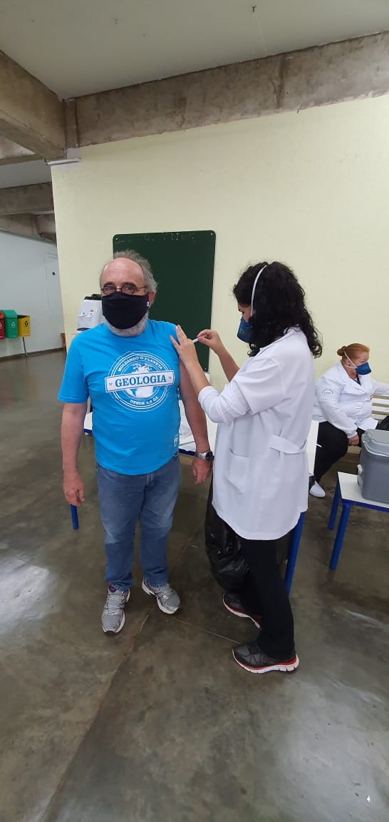 Vacinação dos docentes contra a COVID 19