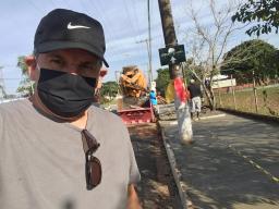 Construção da calçada da escola