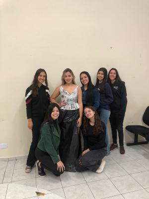 Trabalho de Ética da professora Jeniffer e seus alunos de Serviços Jurídicos
