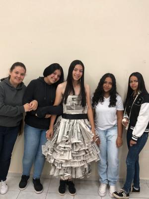 Trabalho de Ética da professora Jeniffer e seus alunos de Serviços Jurídicos